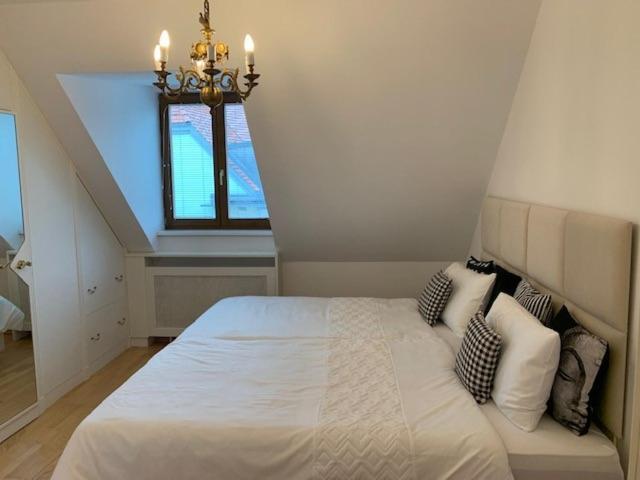 באדן Amadeus Apartment מראה חיצוני תמונה